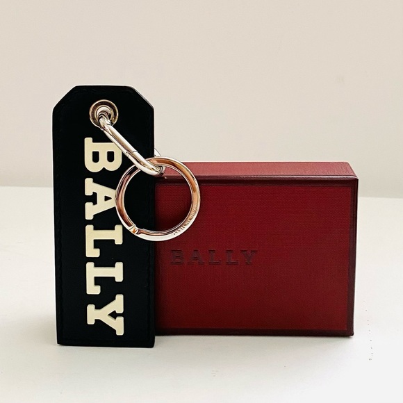 NWT: BALLY | Black Embossed Leather Logo Luggage Tag - Picture 2 of 8